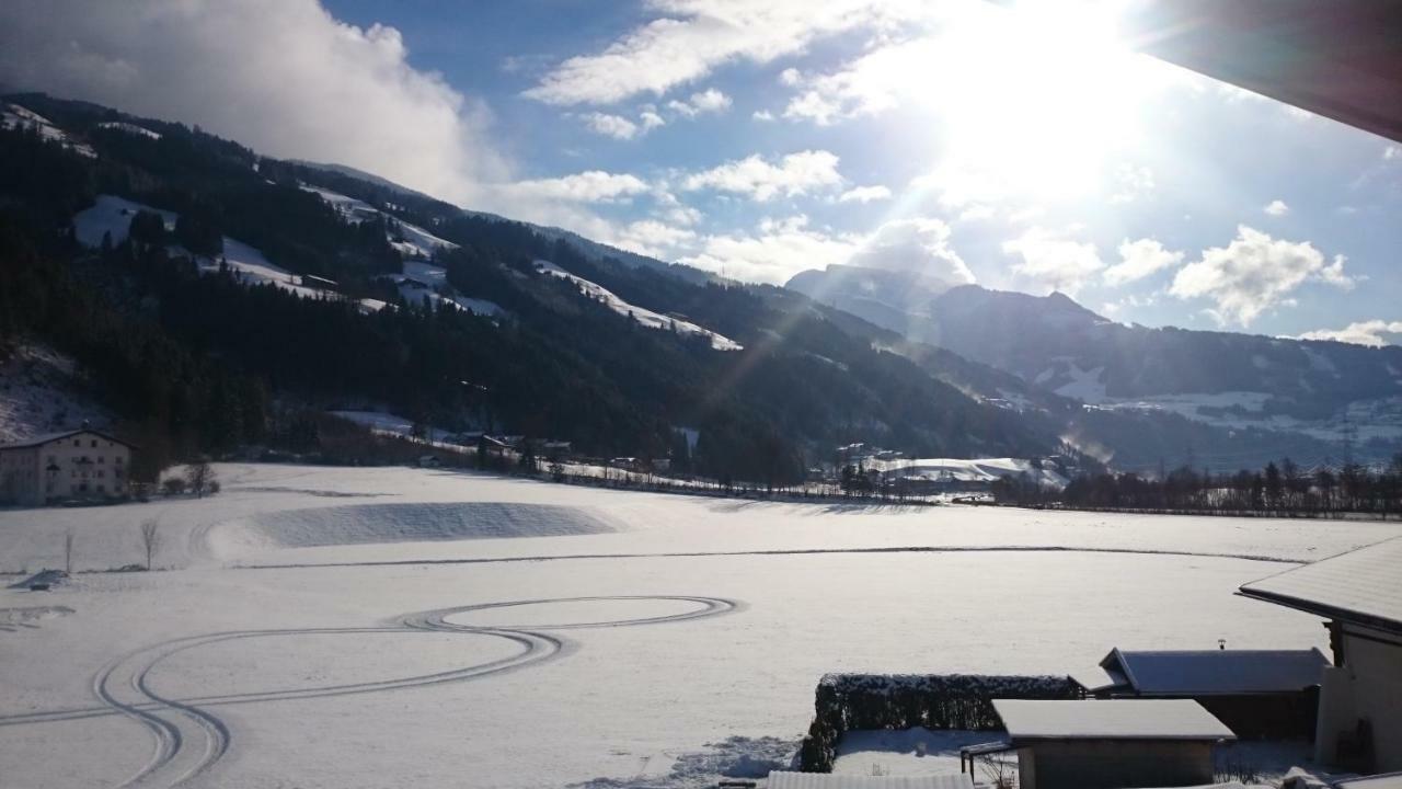 Apart Pfister Aschau Im Zillertal Exterior photo